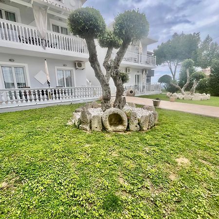 Villa Antonis Deluxe Apartments Amoudi Eksteriør billede